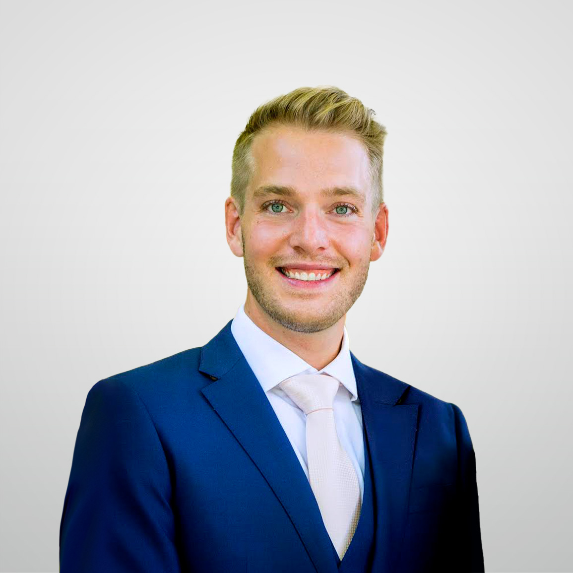 Image of David Thompson Senior Financial Advisor